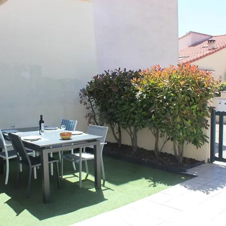 Belles Prestations Pour Ce Pavillon Moderne Avec Piscine - 6cyc59 Saint-Cyprien (Pyrenees-Orientales)